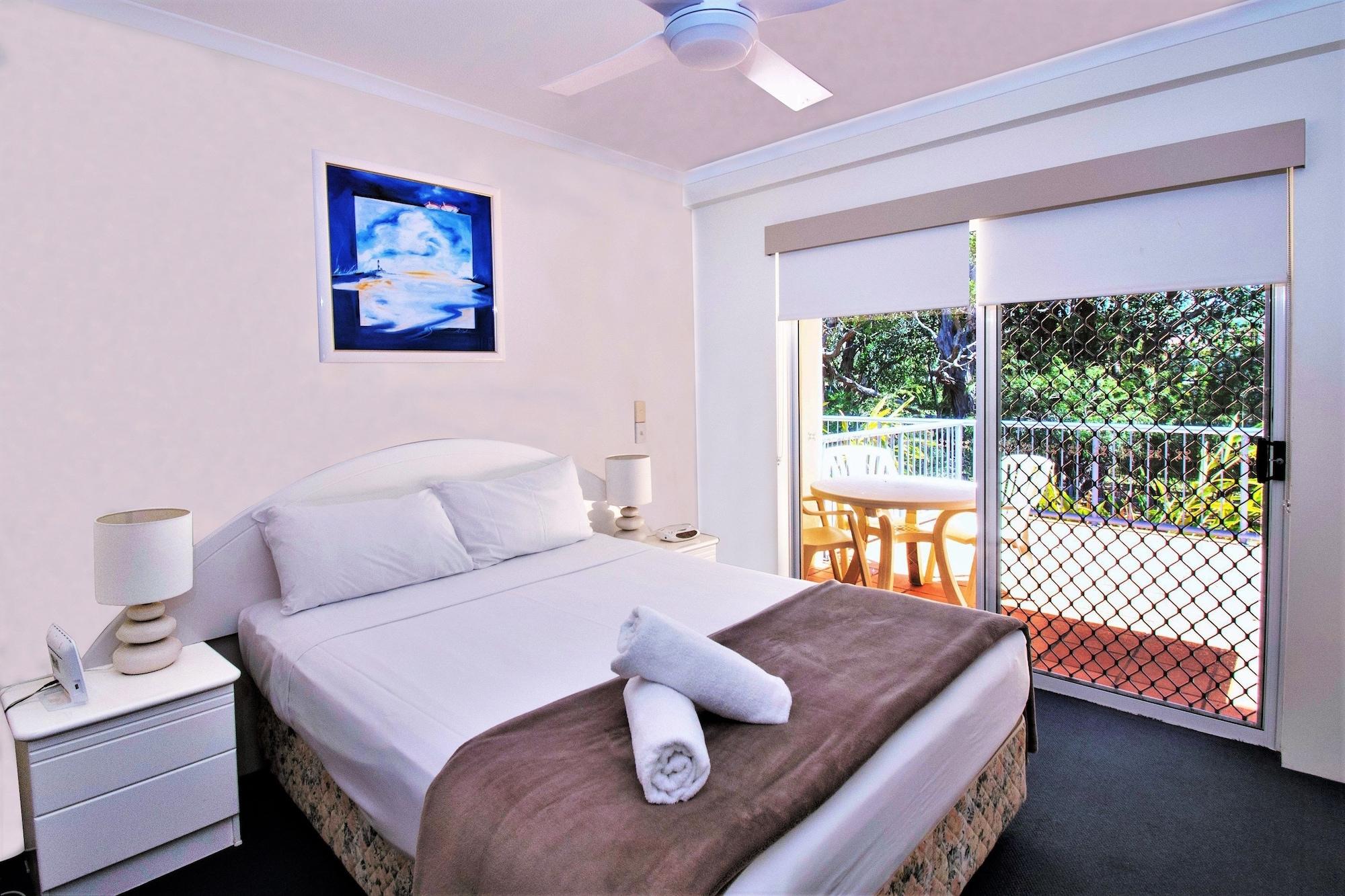 Sanctuary Lake Apartments Gold Coast Bagian luar foto