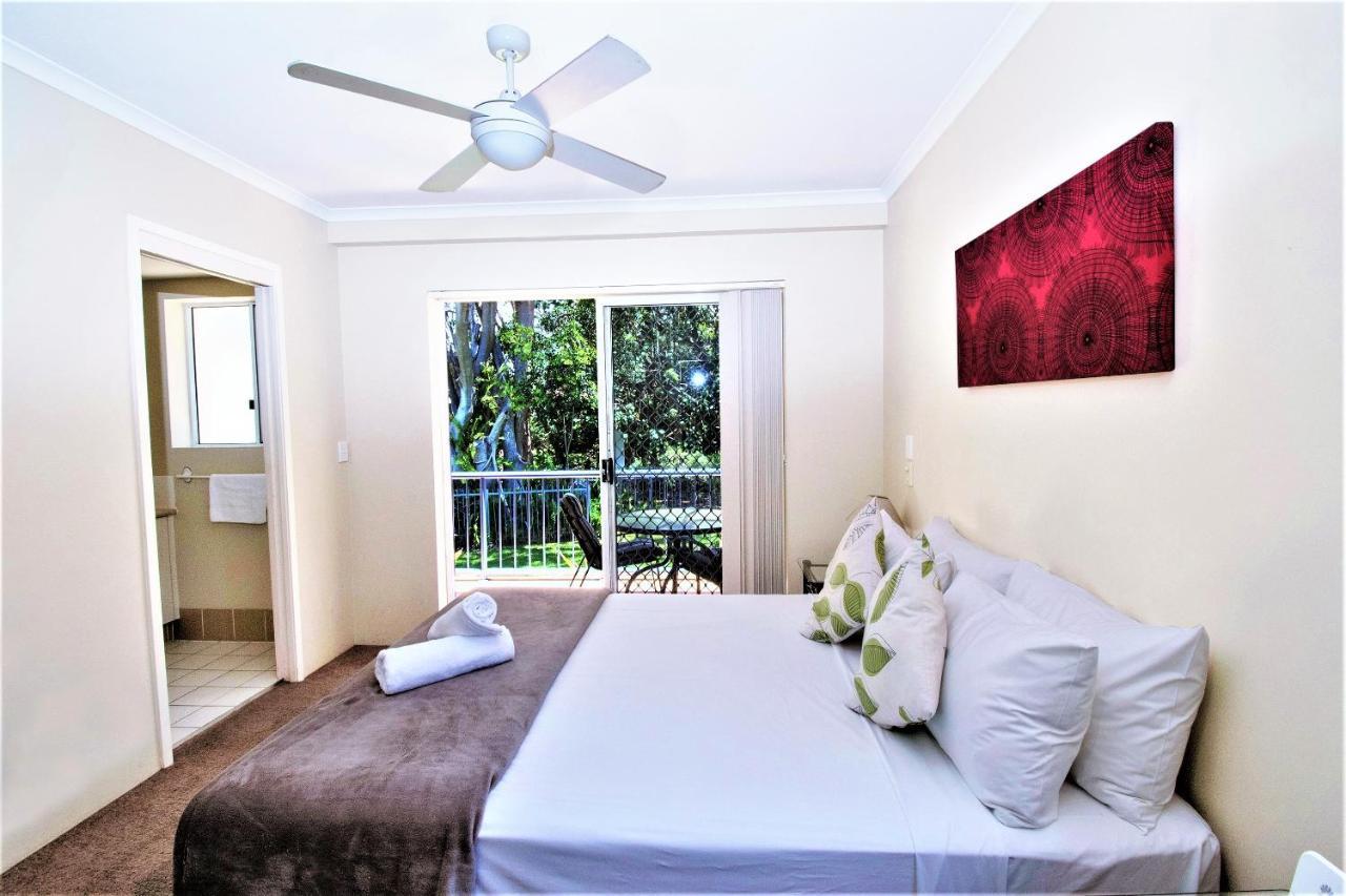 Sanctuary Lake Apartments Gold Coast Bagian luar foto